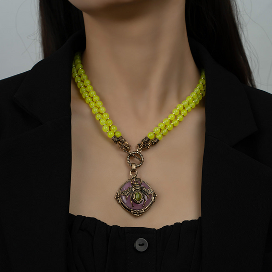 Vintage-Inspired Agate Bee Pendant Necklace | Beaded Necklace NK14 - HOUSE OF SHEN