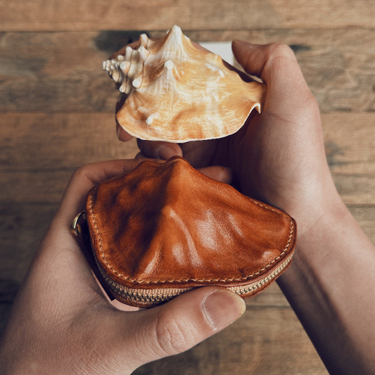 S.Leather Conch Shell Leather Pouch | Handmade Vegetable-Tanned Wristlet P02 Bag