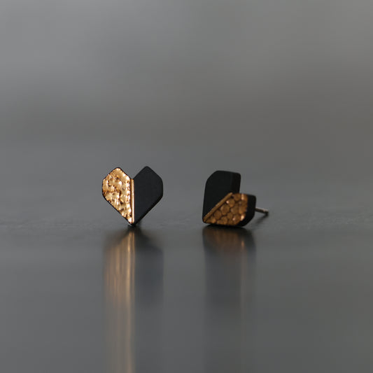 Xinxu Ceramic Heart Earrings | Heart Stud Earrings ER14
