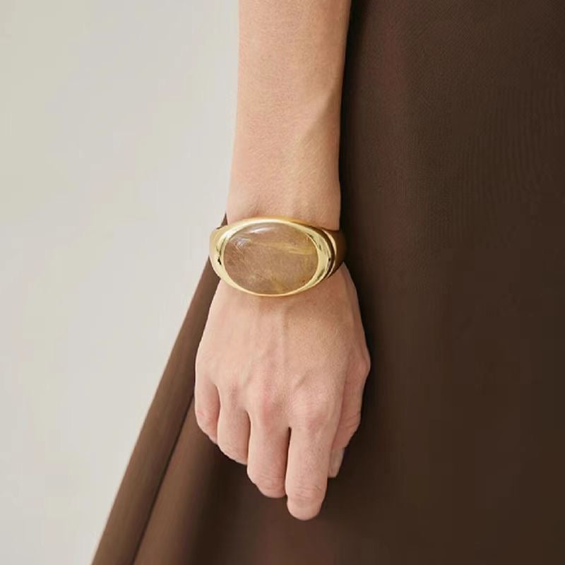 Autumn and winter new natural tea crystal stone bracelet high-end light luxury original design niche light luxury versatile fashion simple