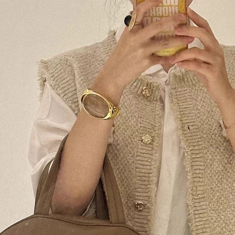 Autumn and winter new natural tea crystal stone bracelet high-end light luxury original design niche light luxury versatile fashion simple