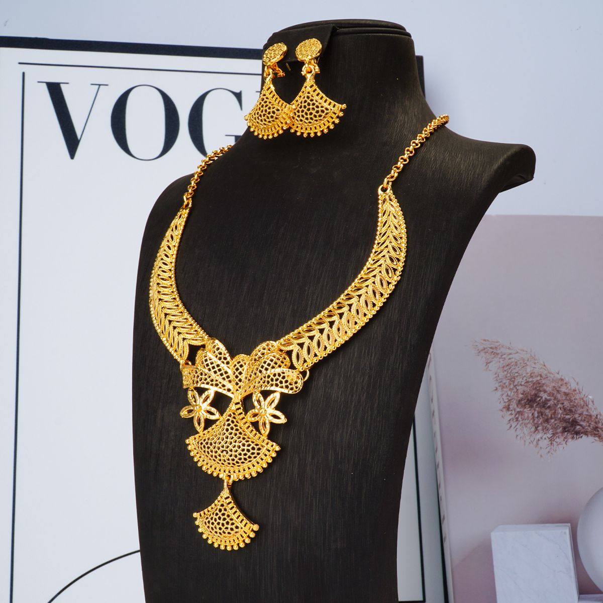 Exquisite Arabian Bridal Jewelry Set - Luminous 24K Gold Plated Statement | iBrilliance