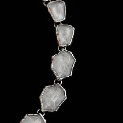 Vintage Retro Gold Aged Copper Alloy White Ripple Irregular Necklace
