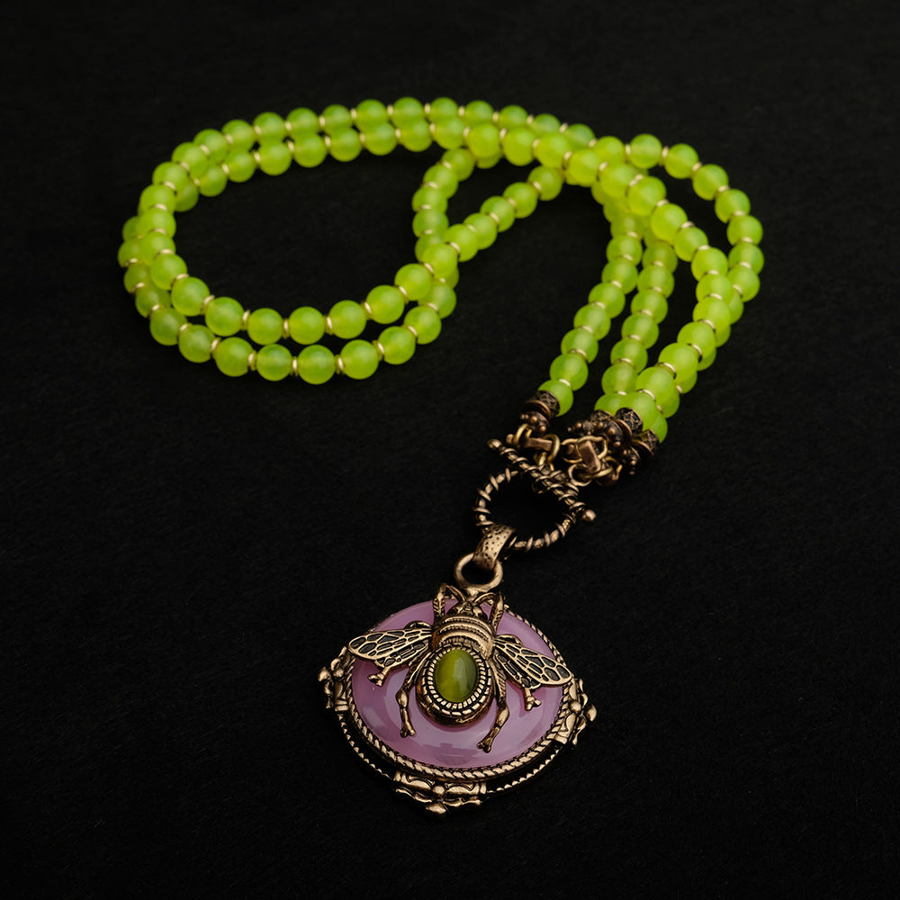 Vintage-Inspired Agate Bee Pendant Necklace | Beaded Necklace NK14 - HOUSE OF SHEN