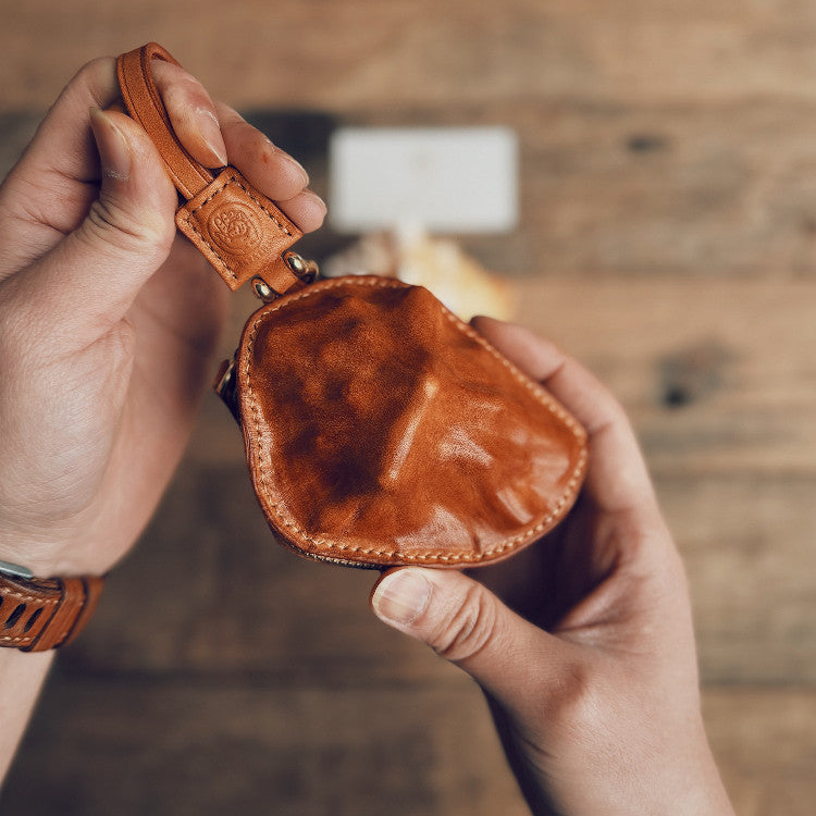 S.Leather Conch Shell Leather Pouch | Handmade Vegetable-Tanned Wristlet P02 Brown Bag
