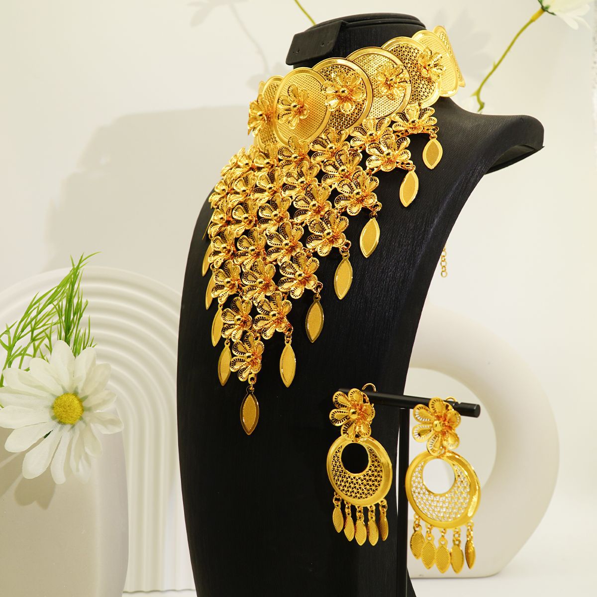 Radiant Dubai Floral Jewelry Set - Wedding Banquet Elegance | iBrilliance