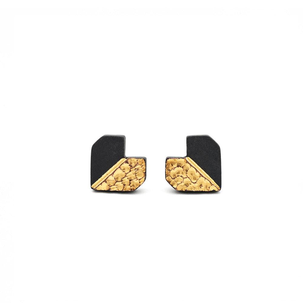 Xinxu Ceramic Heart Earrings | Heart Stud Earrings ER14