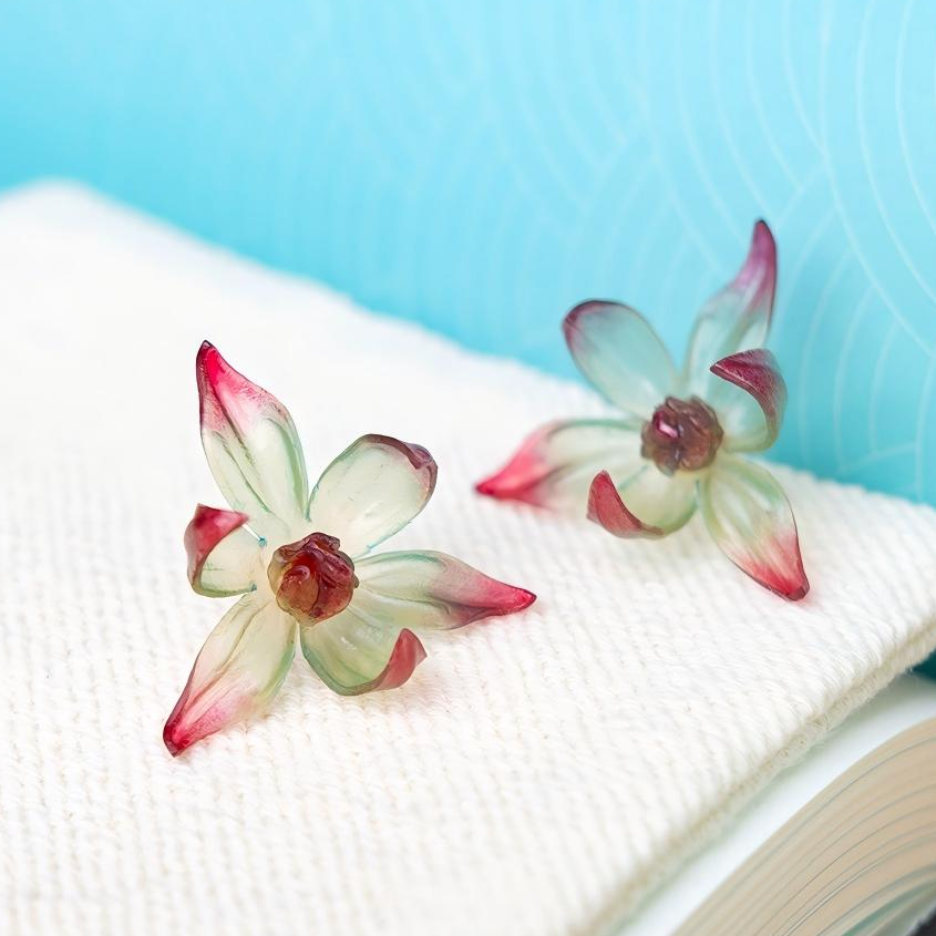 Blush | Thermochromic Leather Flower Earrings E05