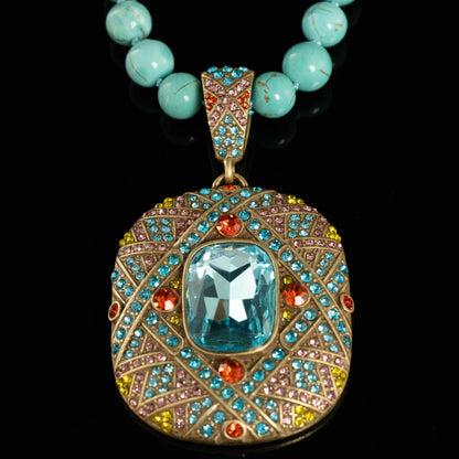 Vintage Fashion Temperament Retro Gold Distressed Turquoise Inlaid Zircon Necklace HVS0033