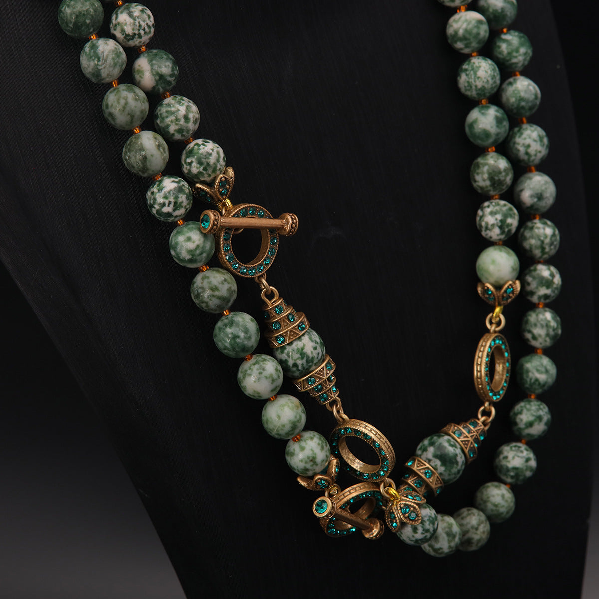 Green Pattern Stone Long Necklace - Verdant Retro Allure | iBrilliance Green Pattern Stone