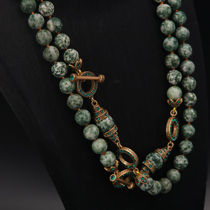 Green Pattern Stone Long Necklace - Verdant Retro Allure | iBrilliance Green Pattern Stone