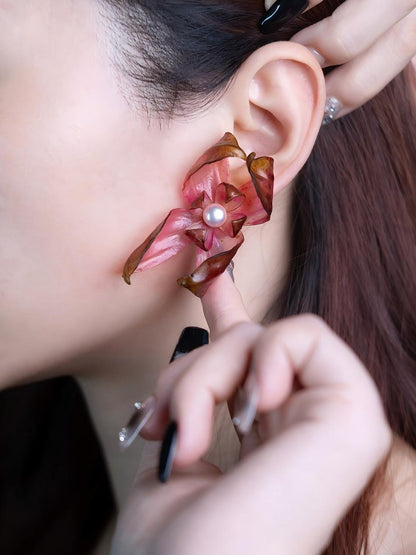 Dancer | Sculptural Leather Flower Earrings E01