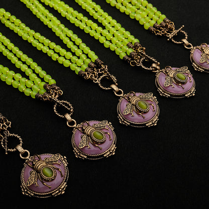 Vintage-Inspired Agate Bee Pendant Necklace | Beaded Necklace NK14 - HOUSE OF SHEN