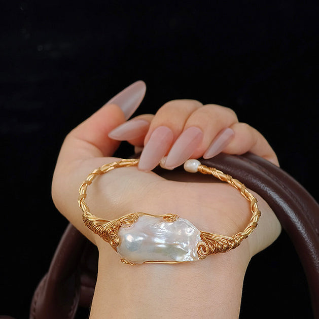 Artisan Baroque Pearl Bangle – Vintage Gold Wire Wrap | iBrilliance