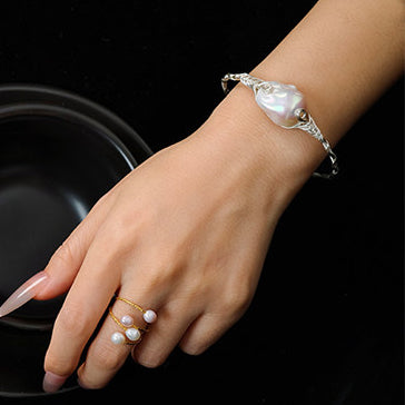 Artisan Baroque Pearl Bangle – Vintage Gold Wire Wrap | iBrilliance