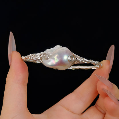 Artisan Baroque Pearl Bangle – Vintage Gold Wire Wrap | iBrilliance