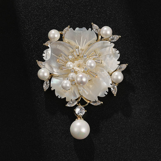 High-end shell brooch, pearl camellia style pin, clothing accessories pearl stone brooch
