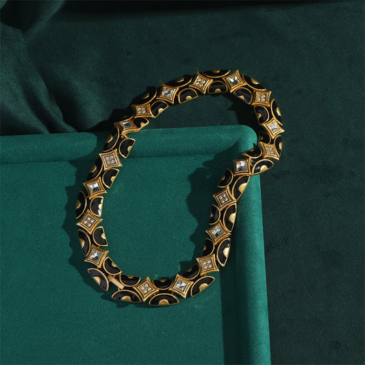 Vintage snake bone necklace with stacked style personality trend enamel black inlaid zircon necklace for women high-end