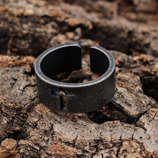 Hot selling European and American classic motorcycle style retro hollow Bible men's ring stainless steel retro ring