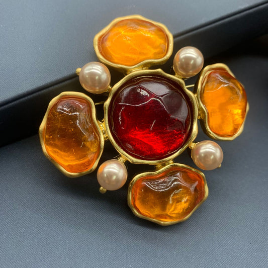Medieval vintage French light luxury orange jelly glass brooch gilded flower large brooch brooch accessories