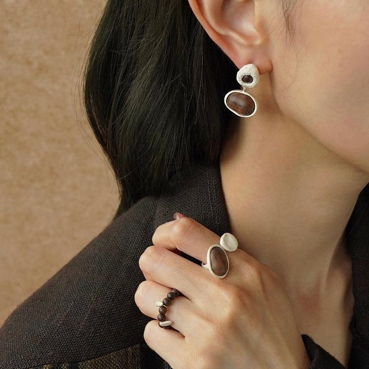 Asymmetrical stone earrings Original niche designer texture earrings - one pair of black and one pair of black original design
