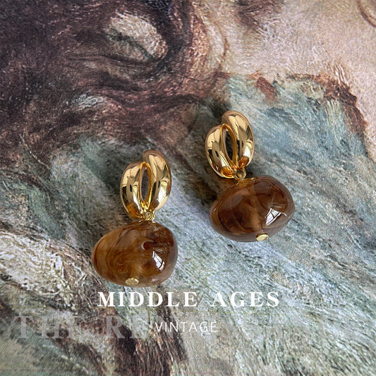 vintage light middle-aged style Maillard amber earrings literary retro autumn and winter temperament French earrings earrings