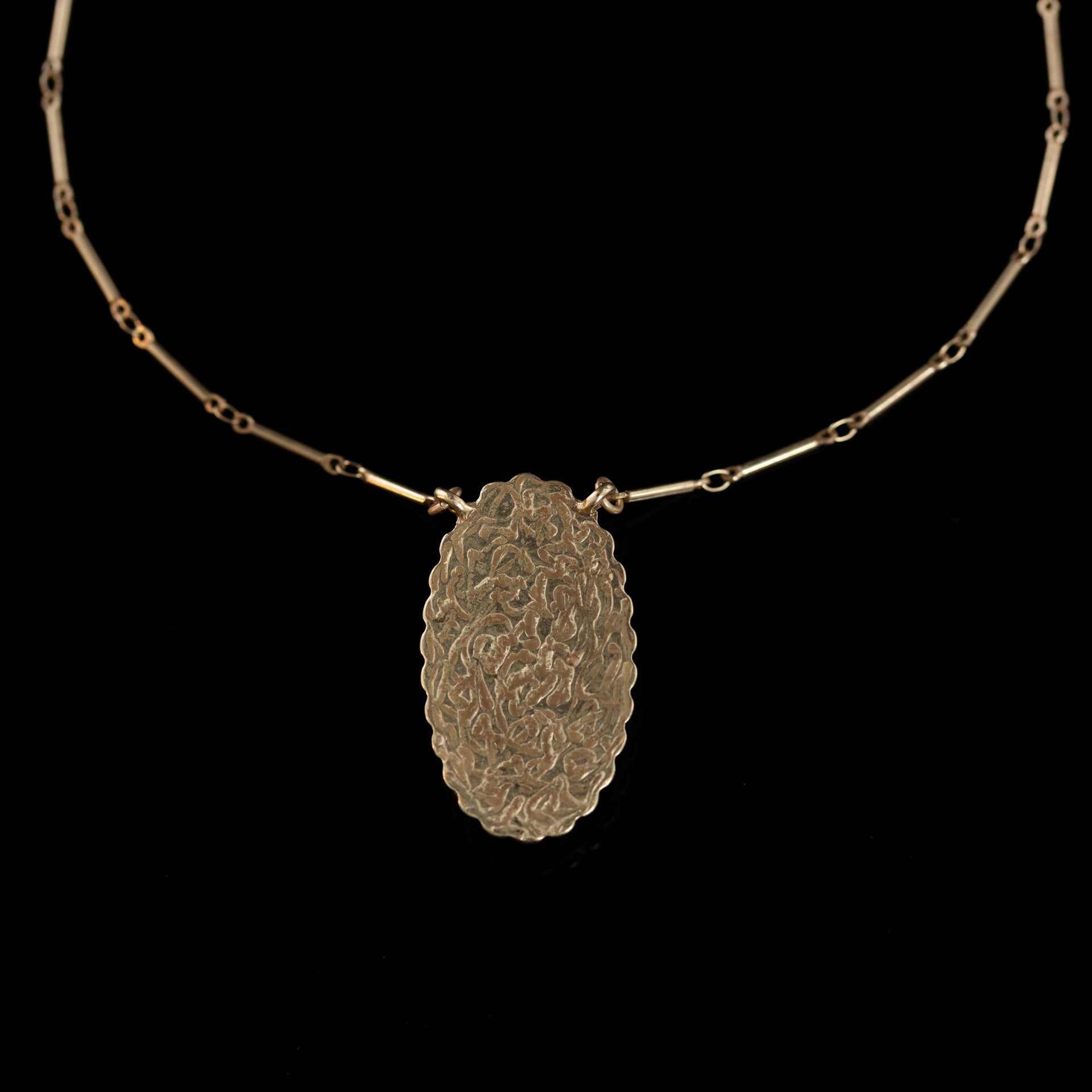 Vintage Fashion Elegant Antique Retro Distressed Gold Oval Natural Stone Inlaid Diamond Necklace