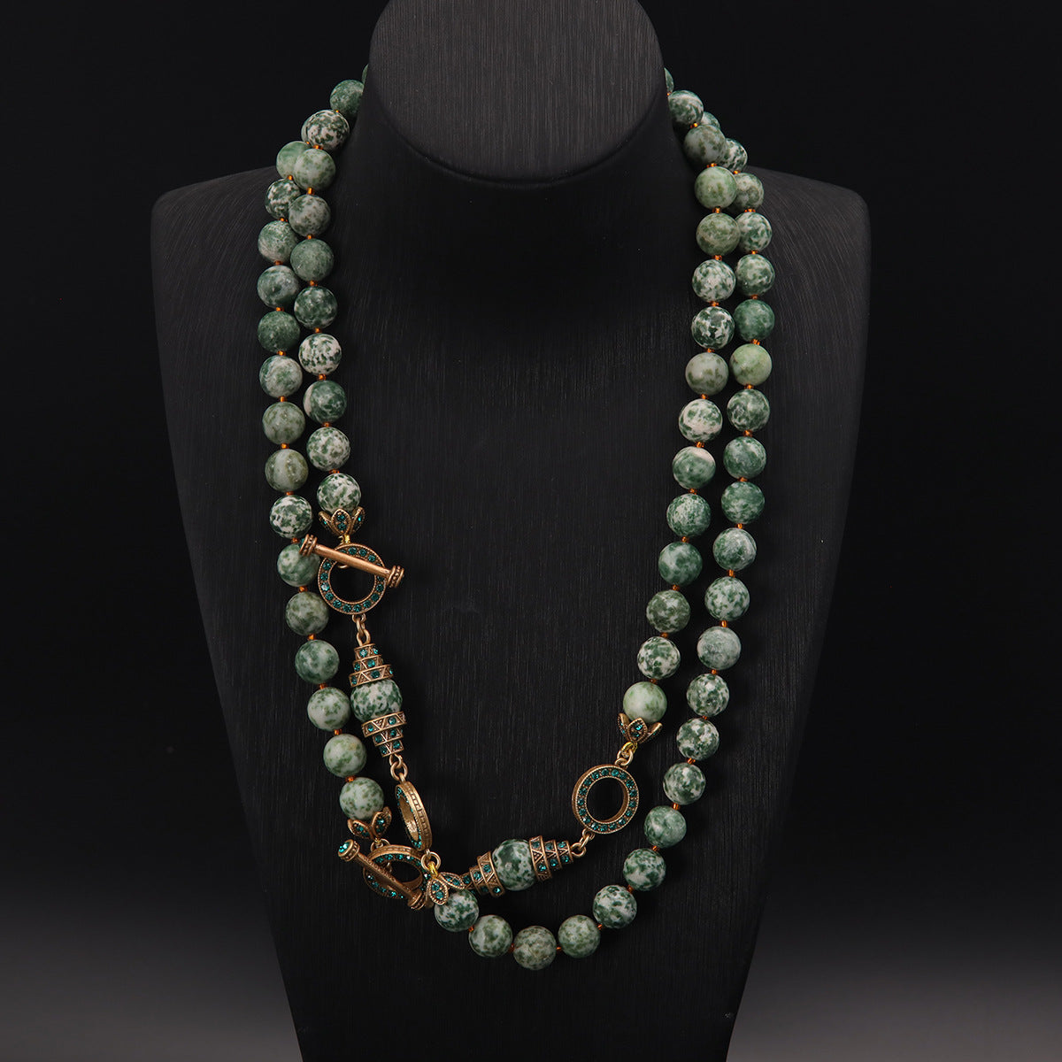 Green Pattern Stone Long Necklace - Verdant Retro Allure | iBrilliance