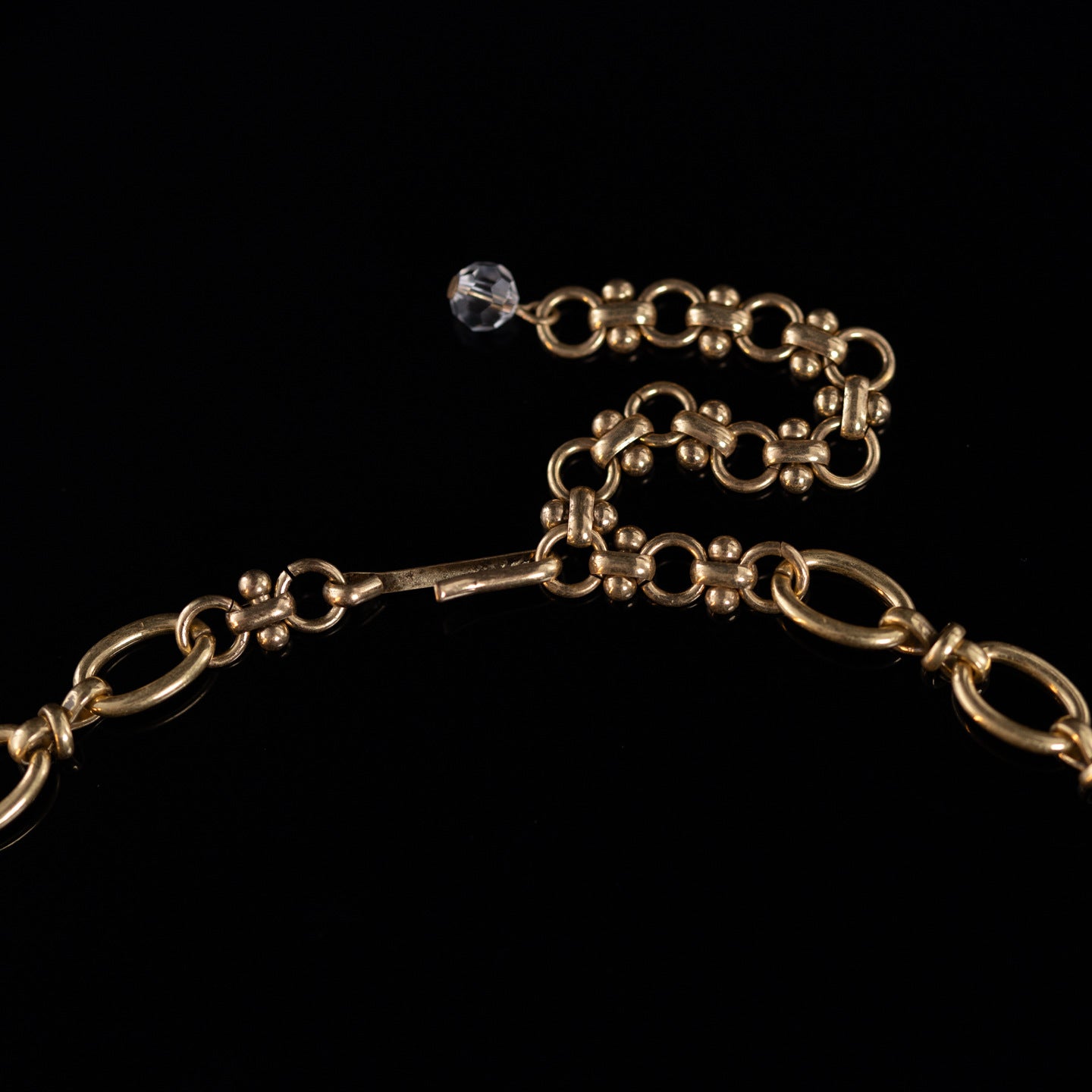 Vintage Retro Gold Atmospheric Natural Stone Round Bead Tassel Fan-shaped Necklace