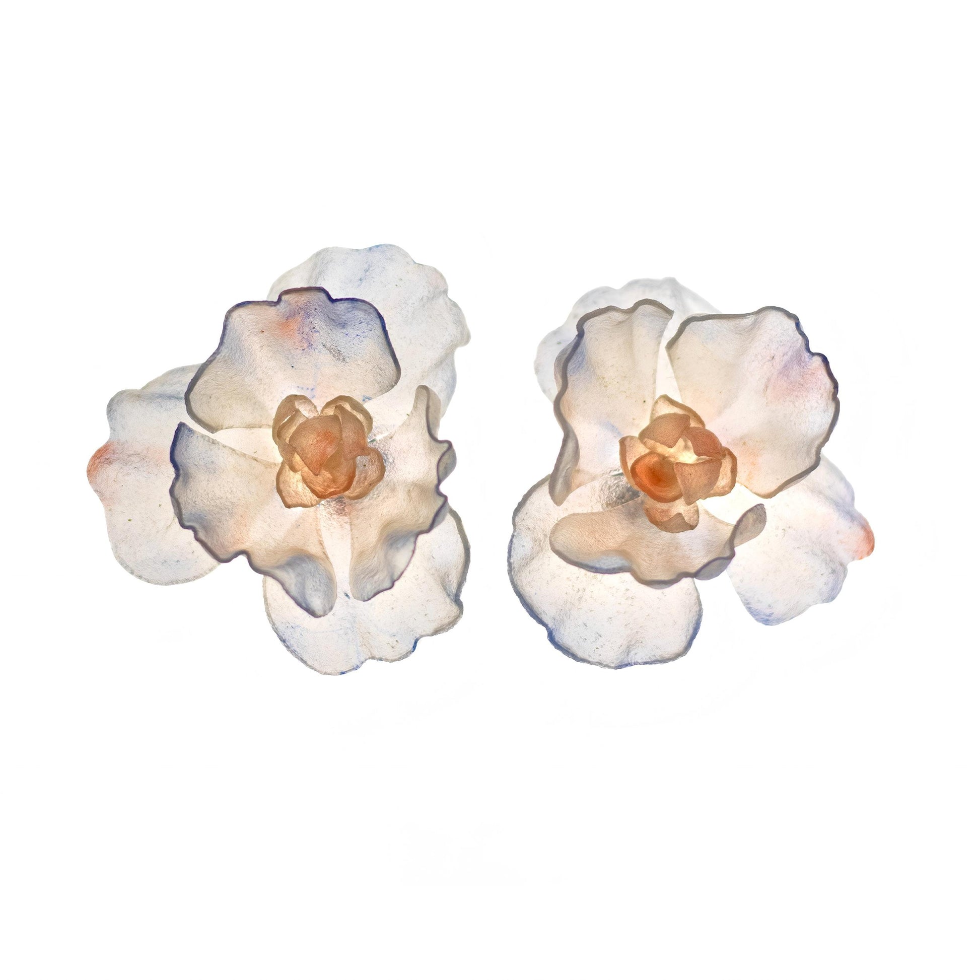 Mist sculptural leather flower earrings product specification — FUGE brand, 5.2×5.2cm, genuine raw cowhide, pair