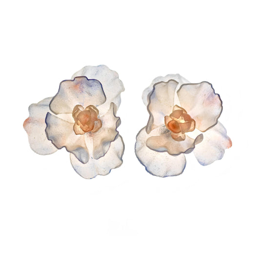 Mist sculptural leather flower earrings product specification — FUGE brand, 5.2×5.2cm, genuine raw cowhide, pair